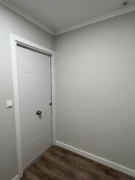 Apartamento Turistico Plaza III Monforte De Lemos Eksteriør bilde