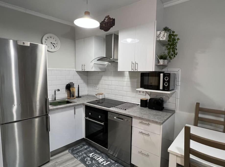 Apartamento Turistico Plaza III Monforte De Lemos Eksteriør bilde